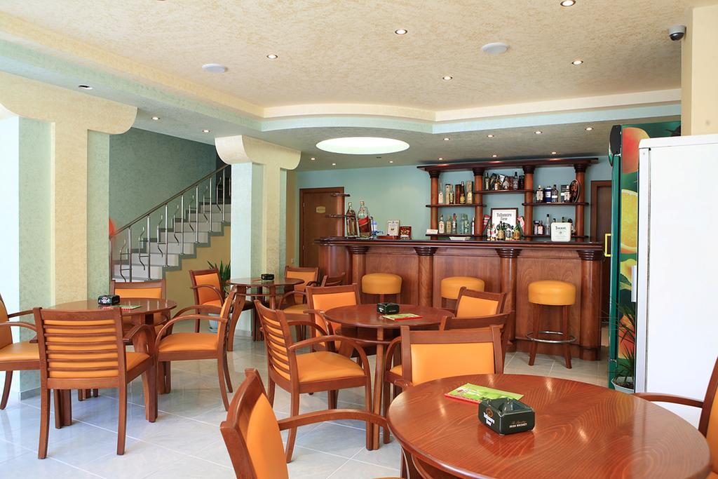 Dreams Family Hotel Несебир Екстер'єр фото